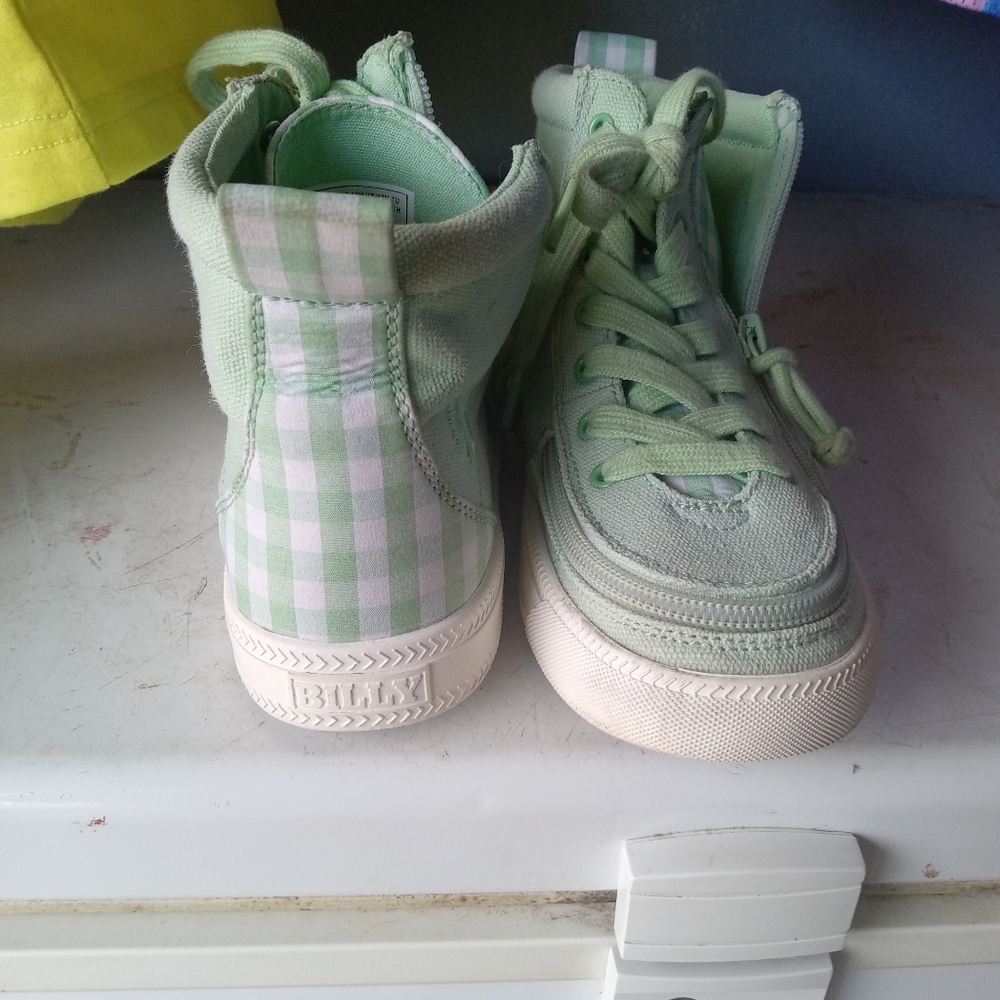 Billy sneakers..size 1 big kids..green/white checkered